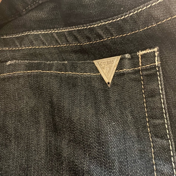 Guess Jeans - Picture 2 of 4